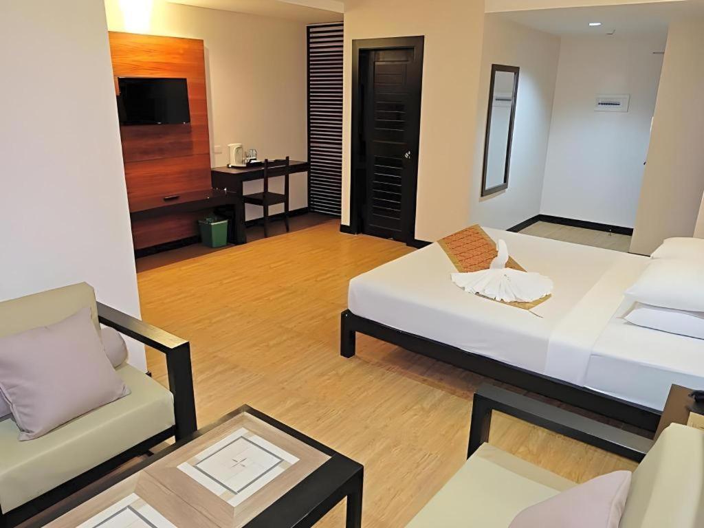 La Carmela De Boracay 3*
