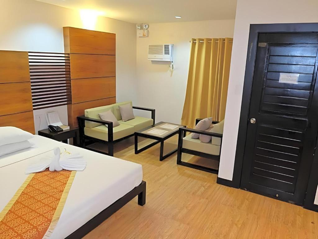 La Carmela De Boracay Hotel